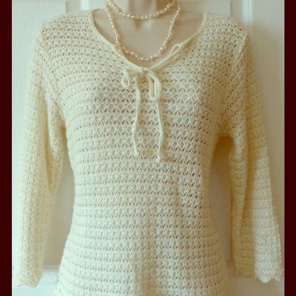 Trendy Cream Sweater Knit Top - Picture 1 of 4