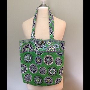 Retired Vera Bradley Green Cupcake Tote