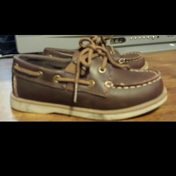 Toddler boat shoes only worn once!