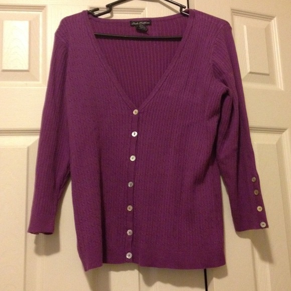 Button up sweater - Picture 1 of 1