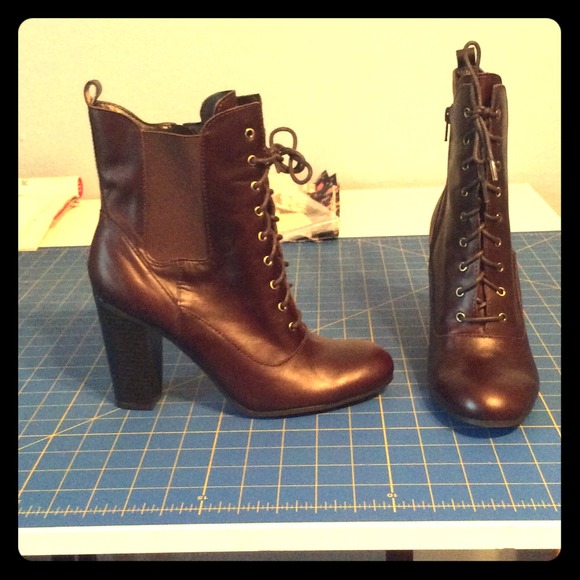 Heather Brown Lace-Up Leather Boots