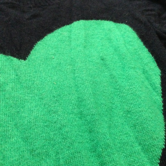 🚫🚫SOLD🚫🚫💕HOST PICK💕J. Crew heart sweater - Picture 3 of 4