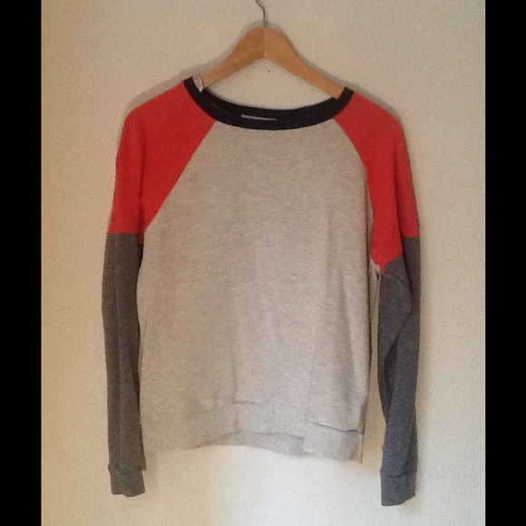Black, salmon and grey crew neck