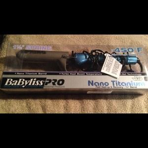 BaByliss Pro Nano Titanium curling iron