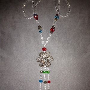 Long necklet