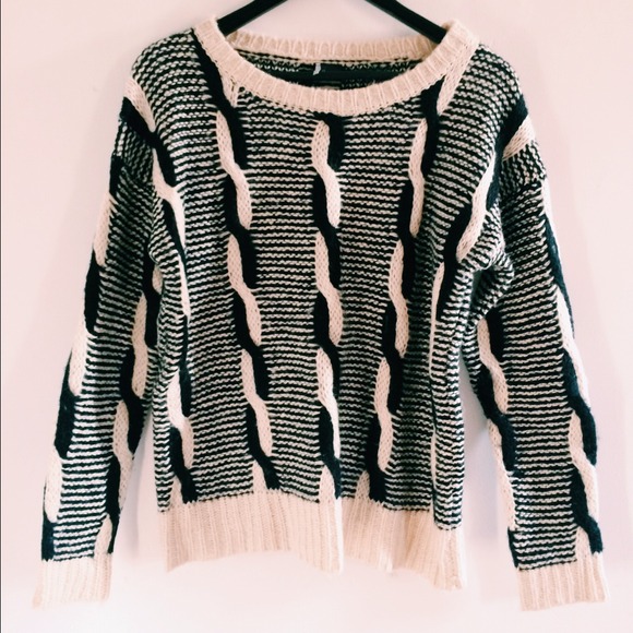 Cable Knit Pullover Sweater