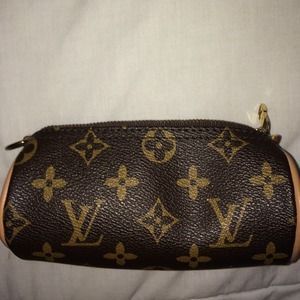 Louis Vuitton make up bag