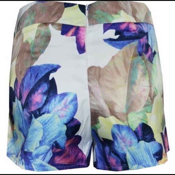 Floral Asymmetric Skirt - Picture 3 of 4