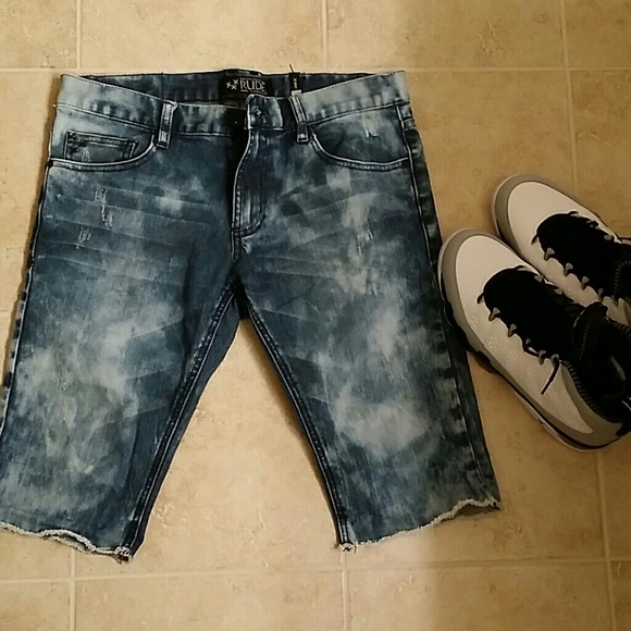 Hot Topic, Distressed skinny shorts...NEW.