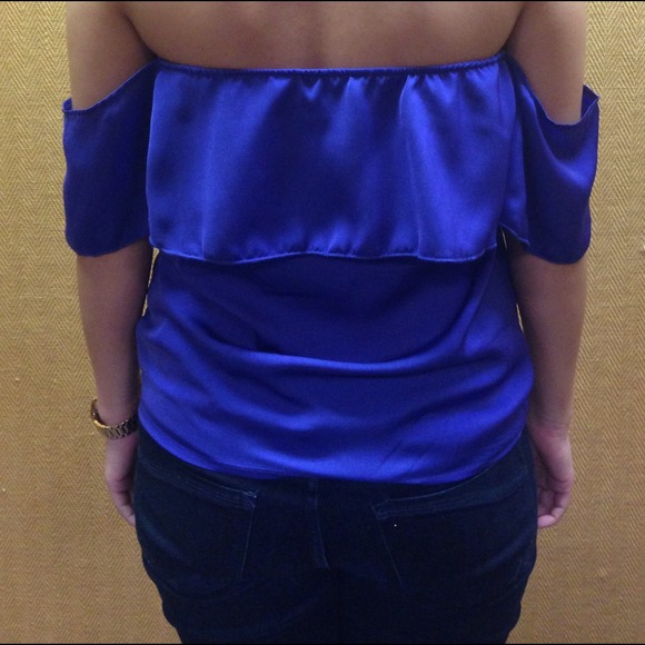 Off the shoulder top - Picture 2 of 2