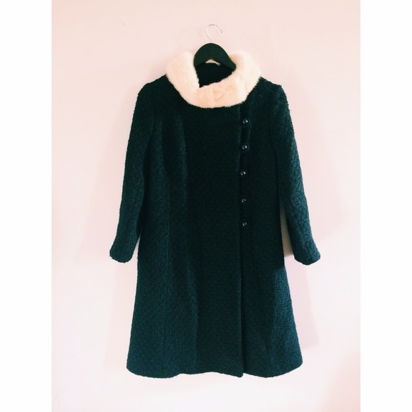 Vintage Coat with Real Fur Collar