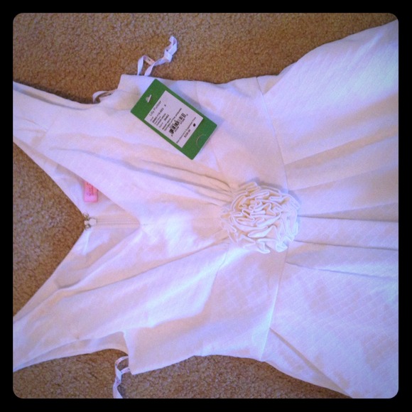 White lilly dress