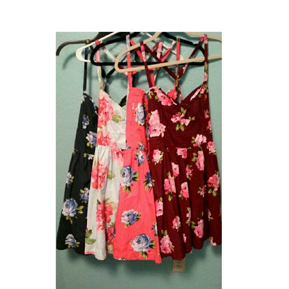 NWOT! Abercrombie & Fitch floral dresses fits M-XL - Picture 3 of 4