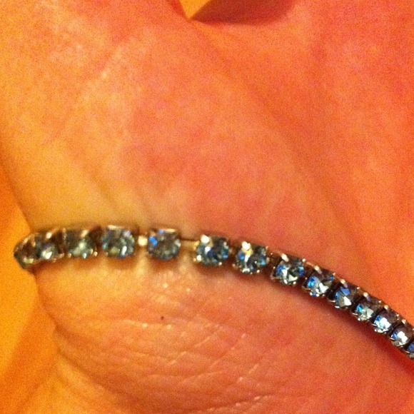 Silver Swarovski bracelet - Picture 2 of 2