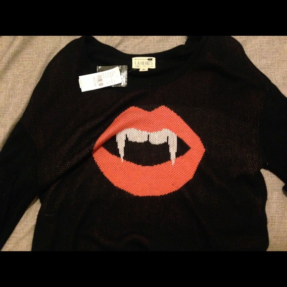 L.A. Hearts Long Sleeve Crop Top - Picture 2 of 2