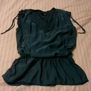 Silk teal top nwot
