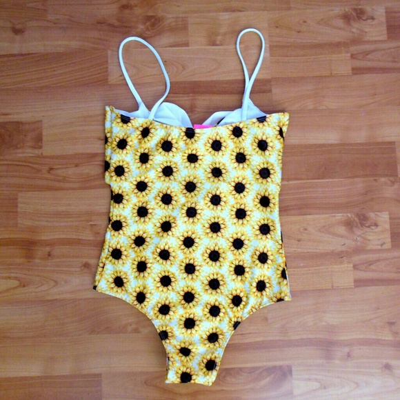 SOLD - Picture 2 of 4