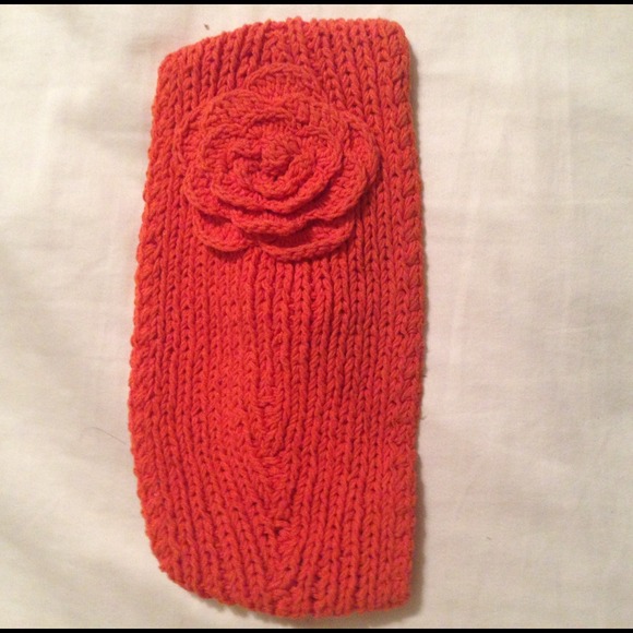 Accessories - Orange ear warmer with flower