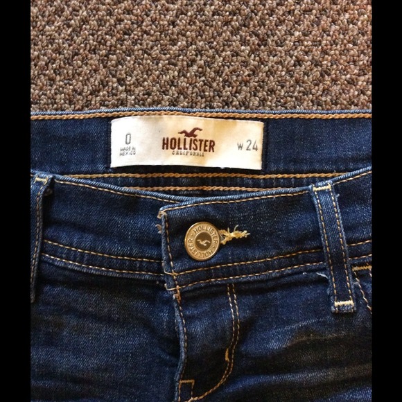 Hollister Dark Wash Denim Shorts - Picture 2 of 3