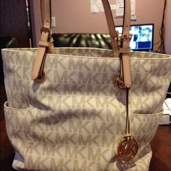 BUNDLE FOR @courtney90210