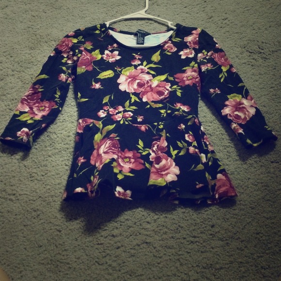 Forever 21 SZ Small Floral Peplum Top