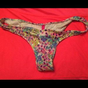 Victoria's Secret Itsy Bottom