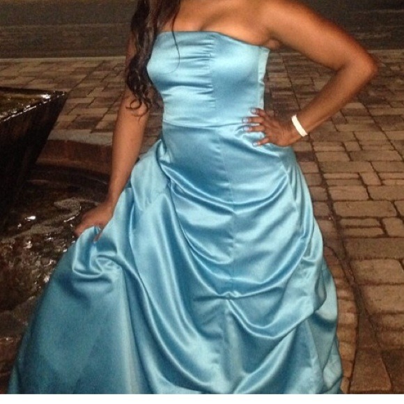 Strapless Ball gown