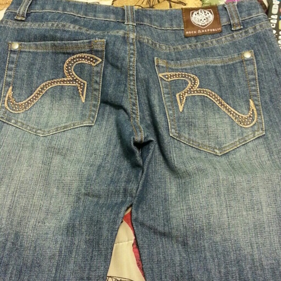 Rock & Republic Capri Pants - Picture 1 of 2