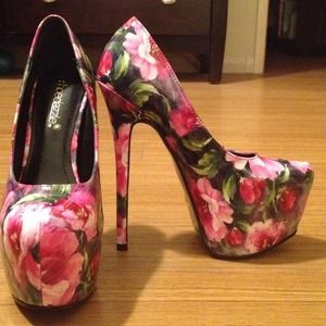 Super High Heel Platform Pump