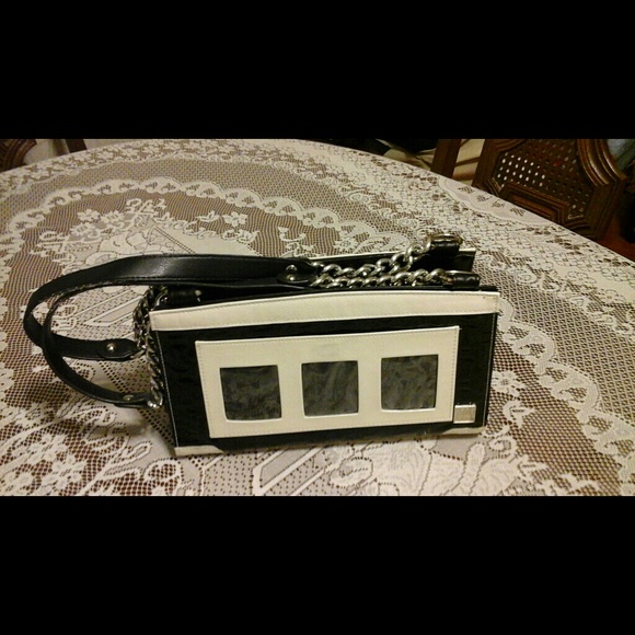 Purses - Picture 4 of 4