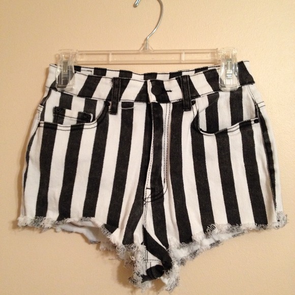 BDG high rise shorts