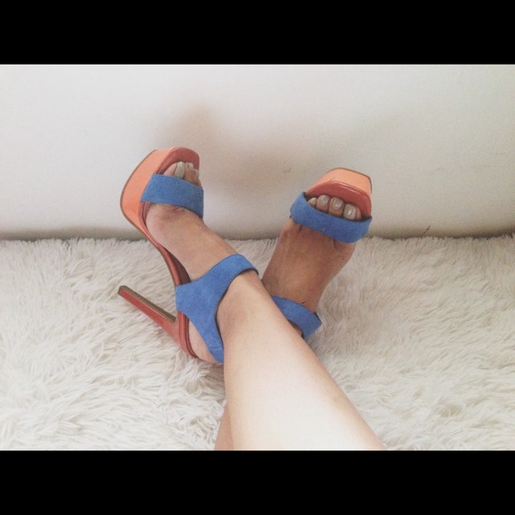 Jessica Simpson color block platform