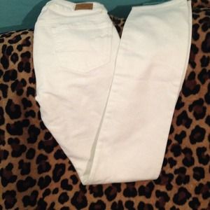 White American eagle jeans