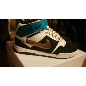 Nike Mogan Mid 2 High Tops