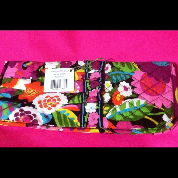 SALE!!Vera Bradley travel curling iron protector
