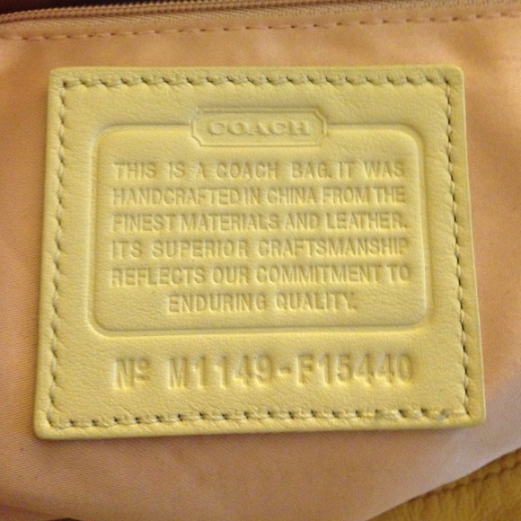 Authentic cream color Coach set incl purse/wallet - Picture 4 of 4