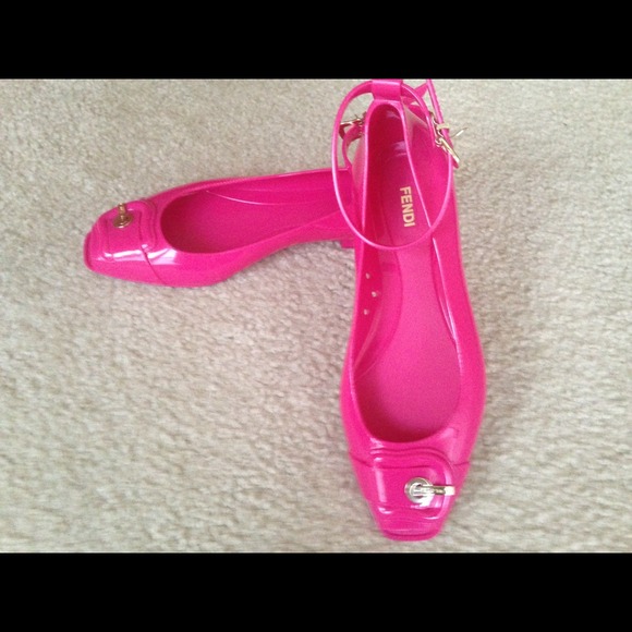 Pink FENDI  Jellies brand new