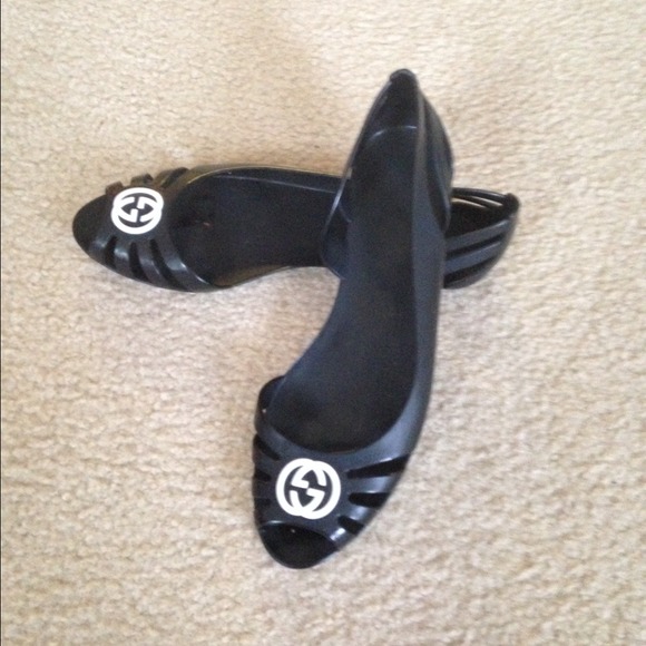 Gucci Jelly Sandals *item sold locally**