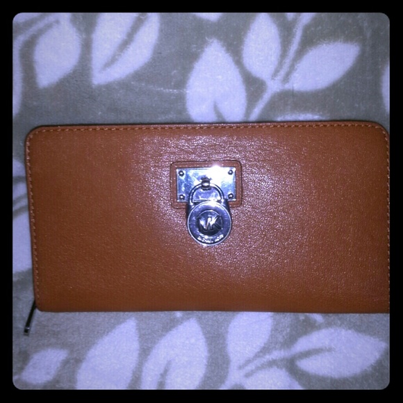 MICHAEL KORS Hamilton zip up wallet