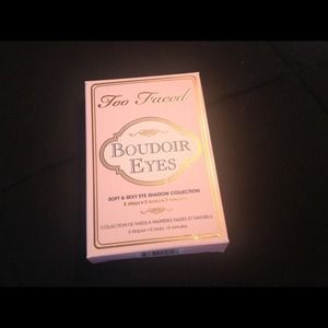 BundleToo Faced Boudoir eyes/ sonia Kashuk brushes