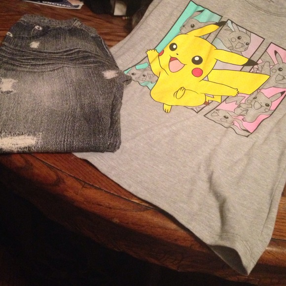 Shirt and legging outfit