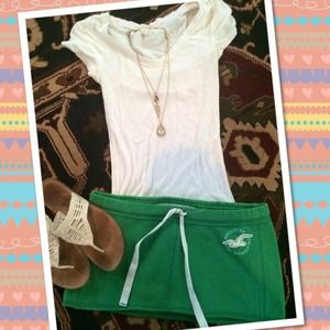 Green hollister skirt