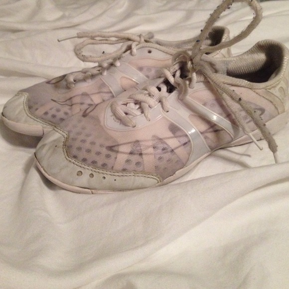 nfinity flyte vs vengeance