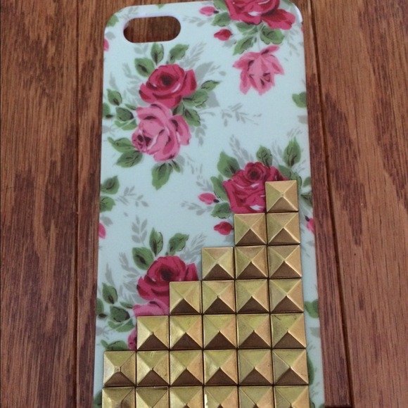studed iphone 5 case