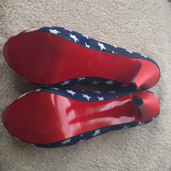 SOLD - Picture 2 of 3