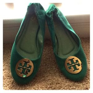 Tory burch/ color: Green /no shoebox