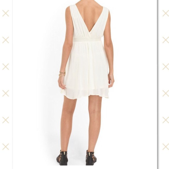 ✨💖 Ivory dress 💖✨ - Picture 2 of 2