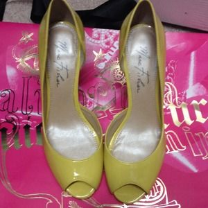 SALE ACT FAST Marc fisher heels