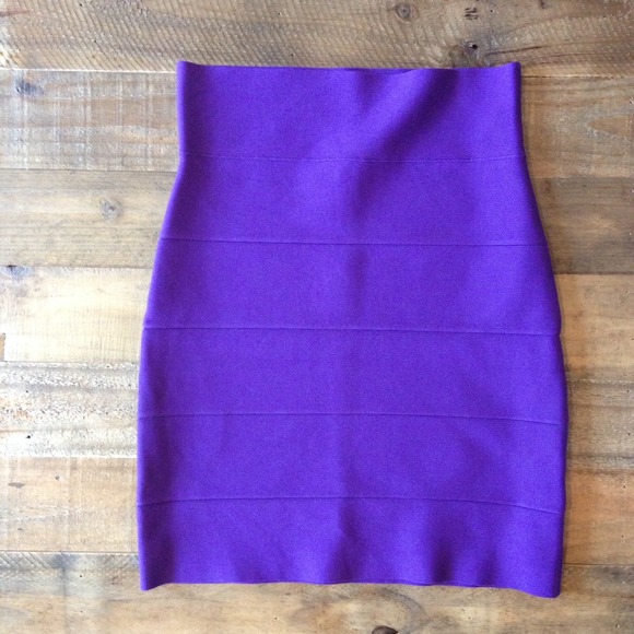 BCBG Power skirt
