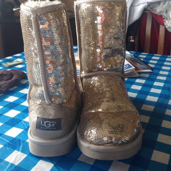Sparkly Uggs size 9